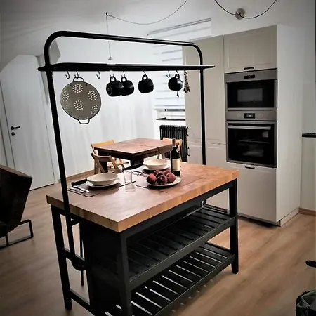 Vento Del Porto Apartment *